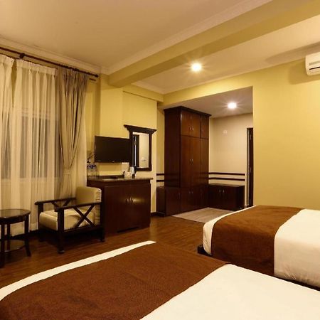 Da Yatra Courtyard Hotel & Resort Покхара Экстерьер фото