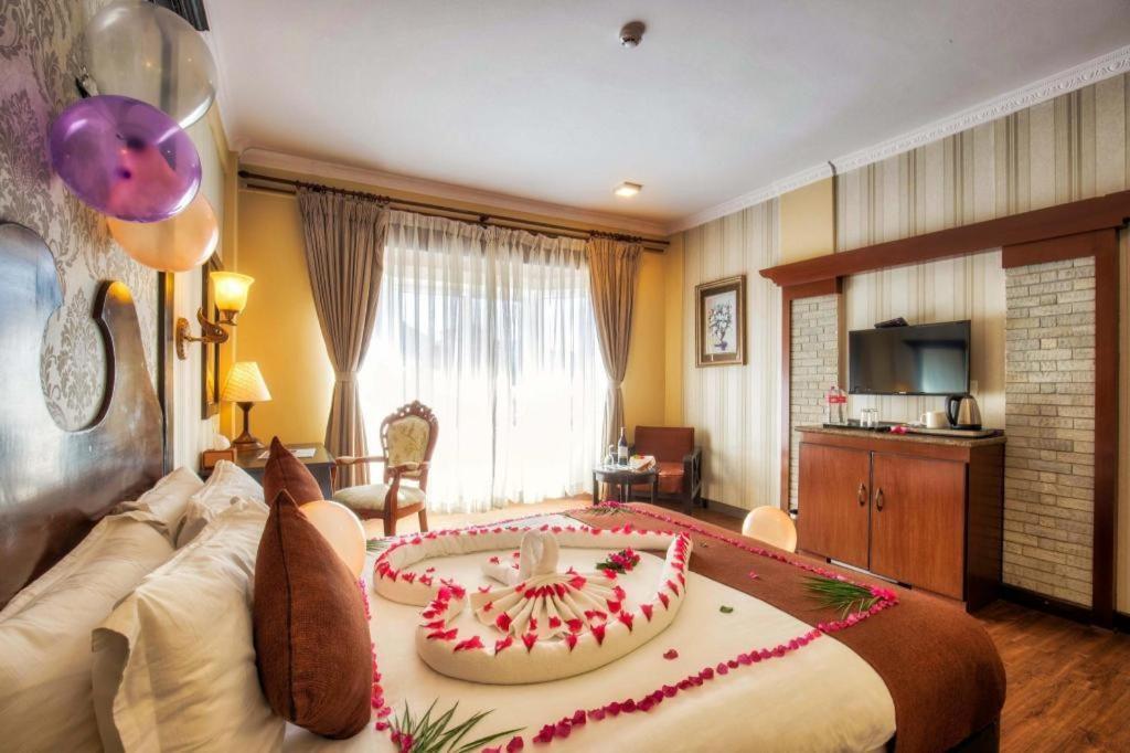 Da Yatra Courtyard Hotel & Resort Покхара Экстерьер фото