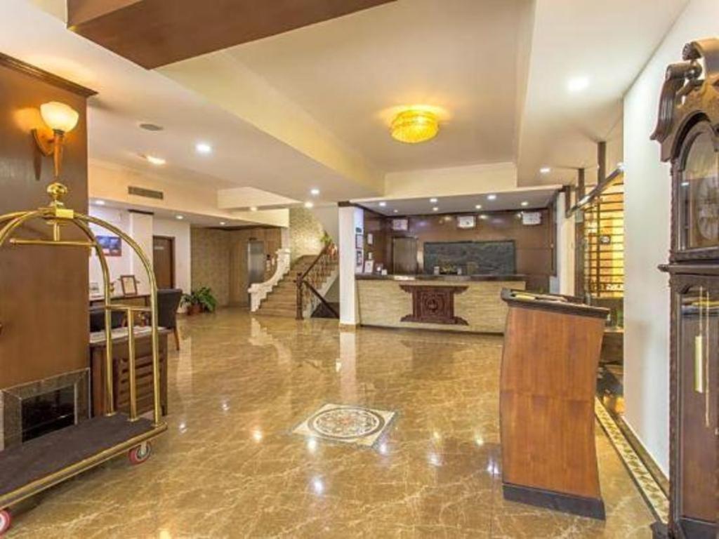 Da Yatra Courtyard Hotel & Resort Покхара Экстерьер фото