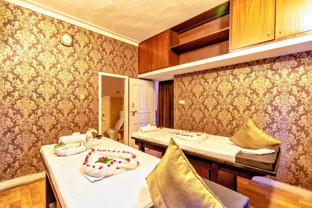 Da Yatra Courtyard Hotel & Resort Покхара Экстерьер фото